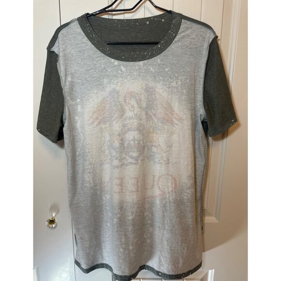 Queen Graphic Tee With Distressed Splatter Design Gray & White, Large - Picture 4 of 5